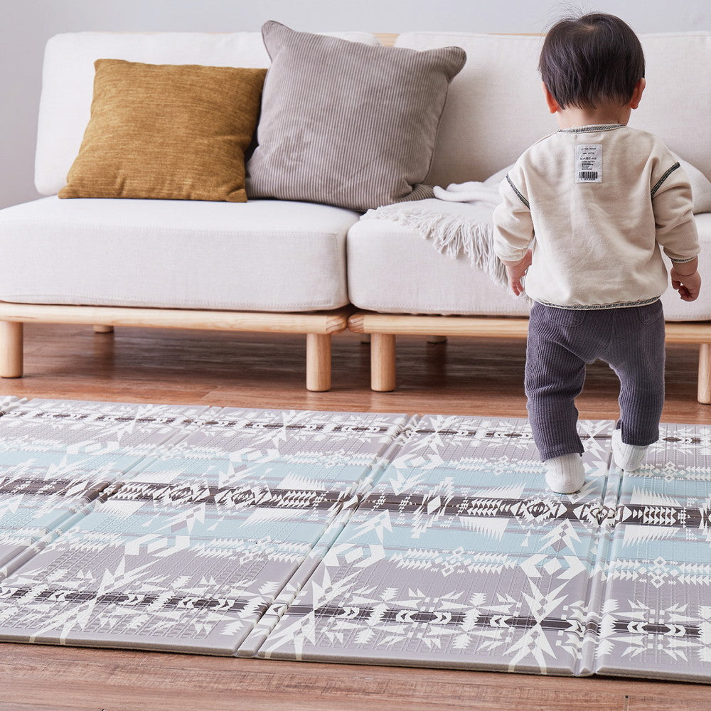 折りたためて水拭きできるプレイマット エクスキリム – precocirico