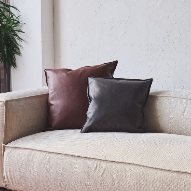 マニ クッション | レンバシー(REMBASSY) | リグナテラス東京 | リグナ