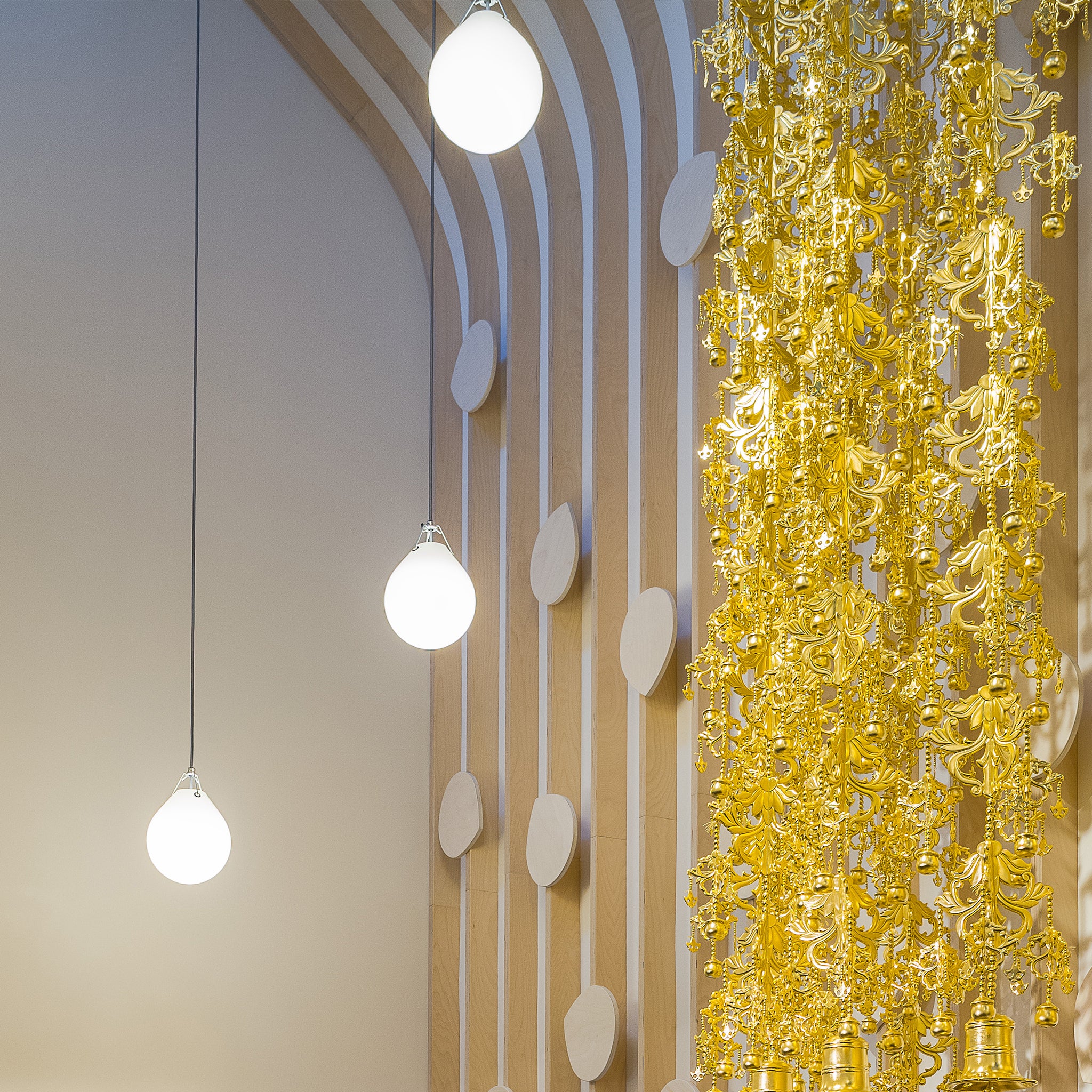 Louis Poulsen（ルイスポールセン）MOSER ホワイト Φ185mm - YAMAGIWA