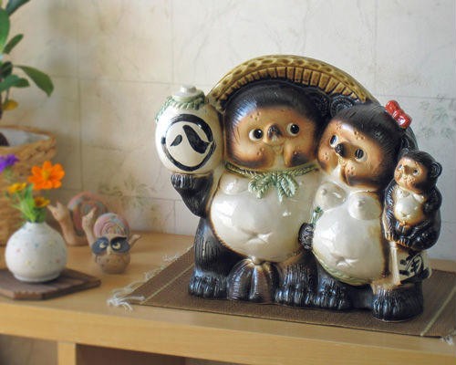 信楽焼 狸 置物 ファミリー たぬきの置物 8号 (名入れも可) 玄関 狸