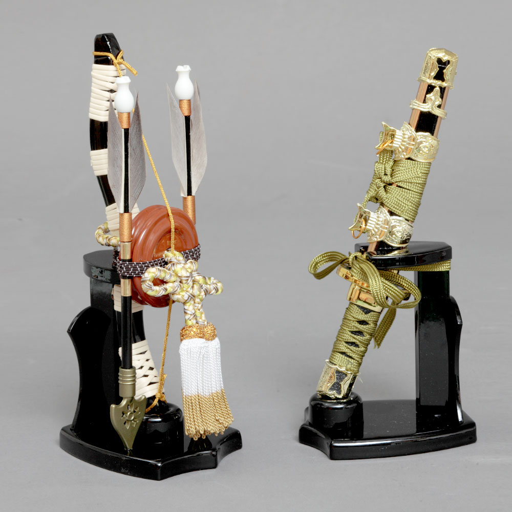 久月 五月人形 兜収納飾り 8号 針桐 兜二引収納飾り 正絹青裾濃縅