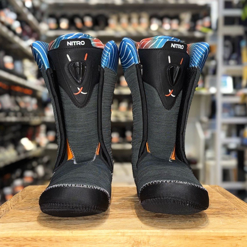 ラスト1点】 【OUTLET】24-25 NITRO SKYLAB TLS カラー:X VOLCOM 27.5