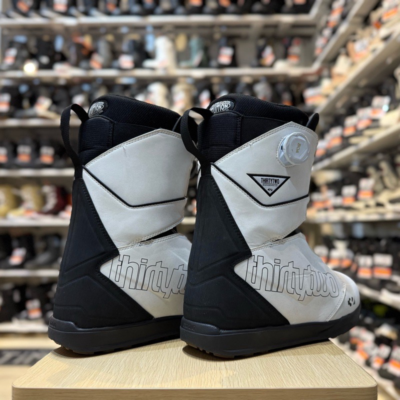 ラスト1点】 【OUTLET】24-25 THIRTYTWO LASHED DOUBLE BOA カラー