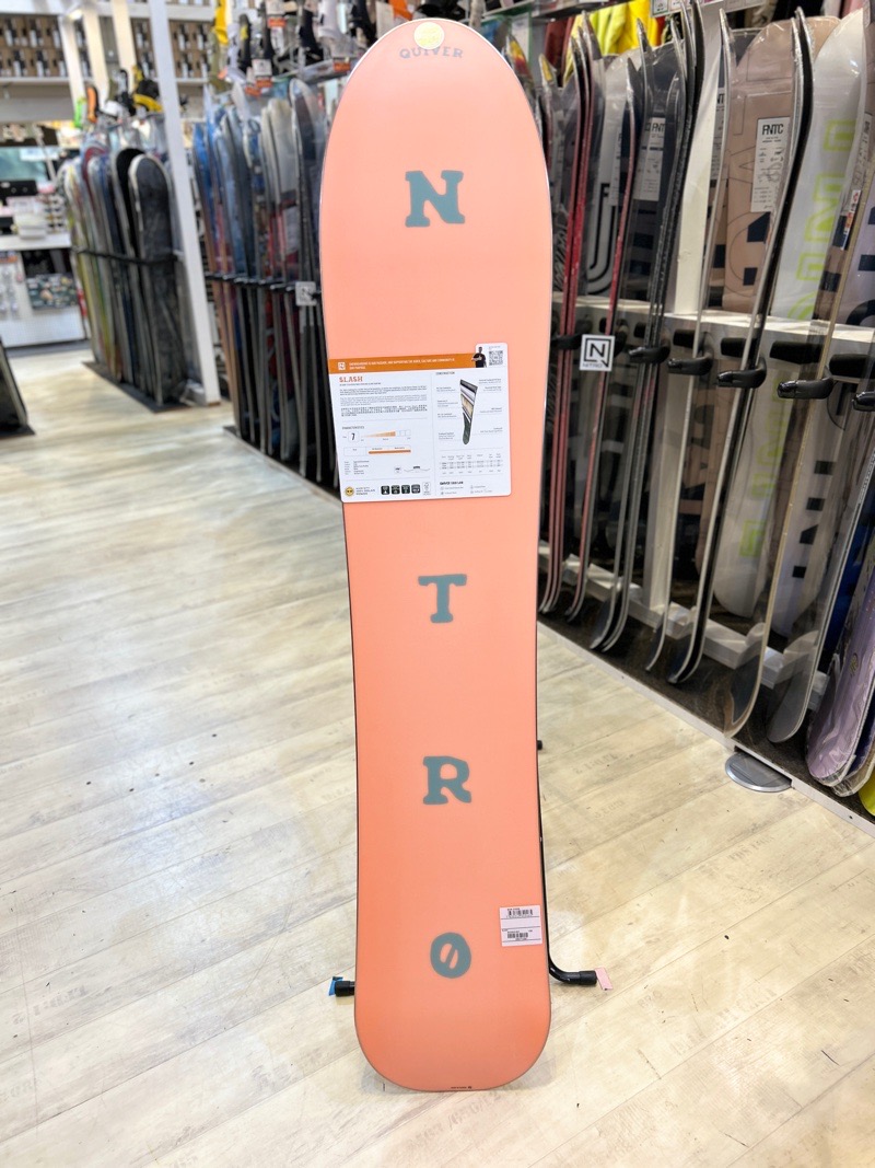 即納】メンズ スノーボード 板 151wcm NITRO SLASH ナイトロ