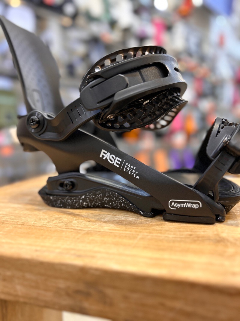 25-26 BATALEON BLASTER AW FASE カラー:BLACK MLサイズ バタレオン