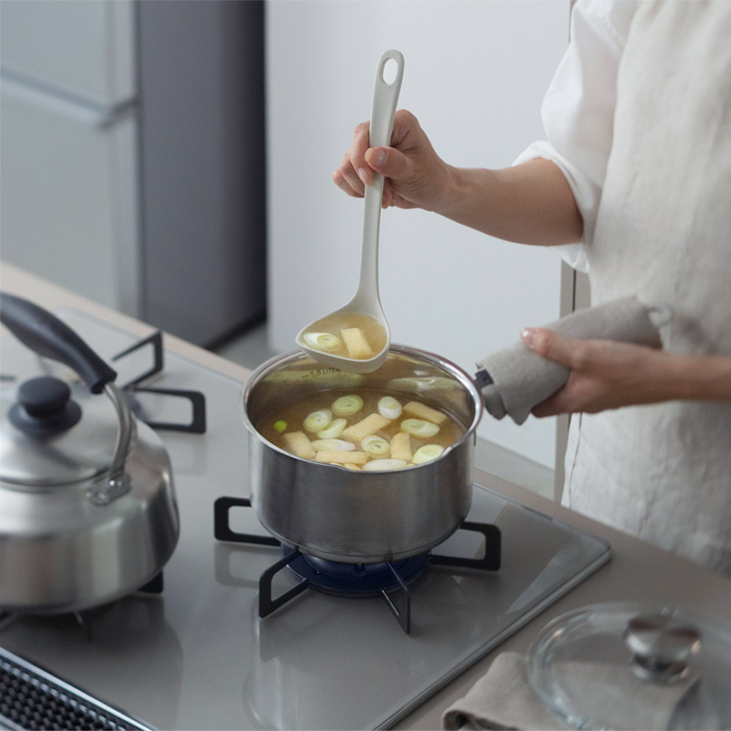 マーナ きほんのキッチンツール すくいやすいお玉 S／MARNA : アンジェ