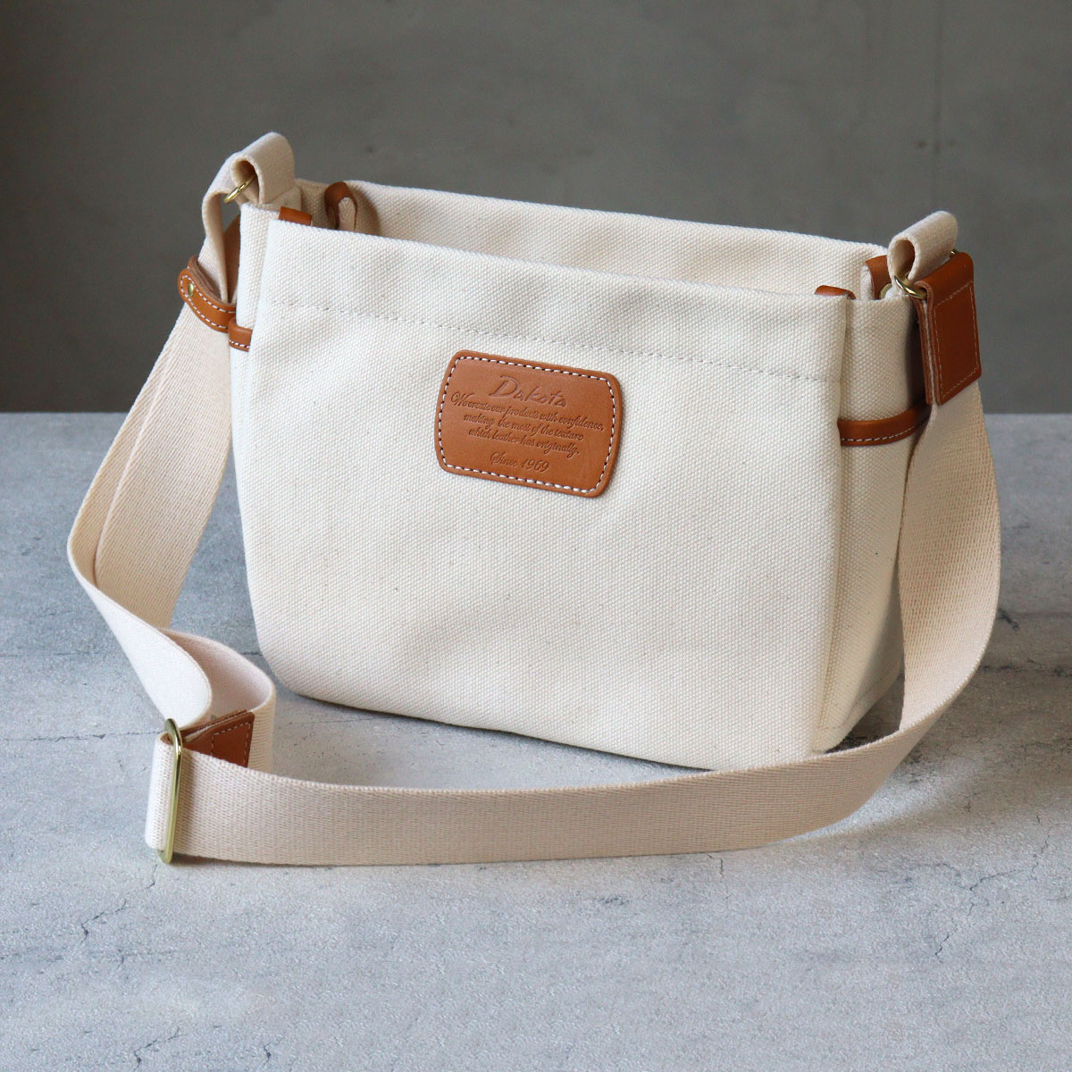 Dakota（ダコタ） ショルダーバッグ 帆布 4号キャンバス 大人