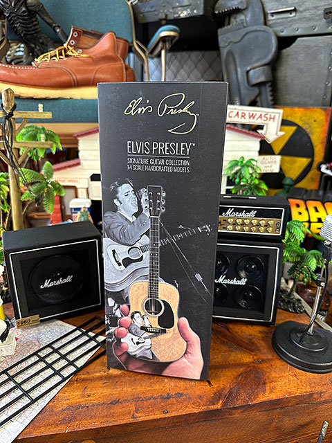 エルヴィス・プレスリー オフィシャル ファースト ライブ