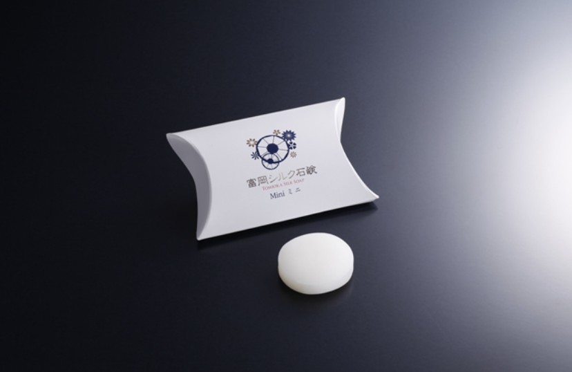 洗顔石鹸 シルク石鹸 80gレギュラーサイズ 固形 美白 毛穴 ほうれい線