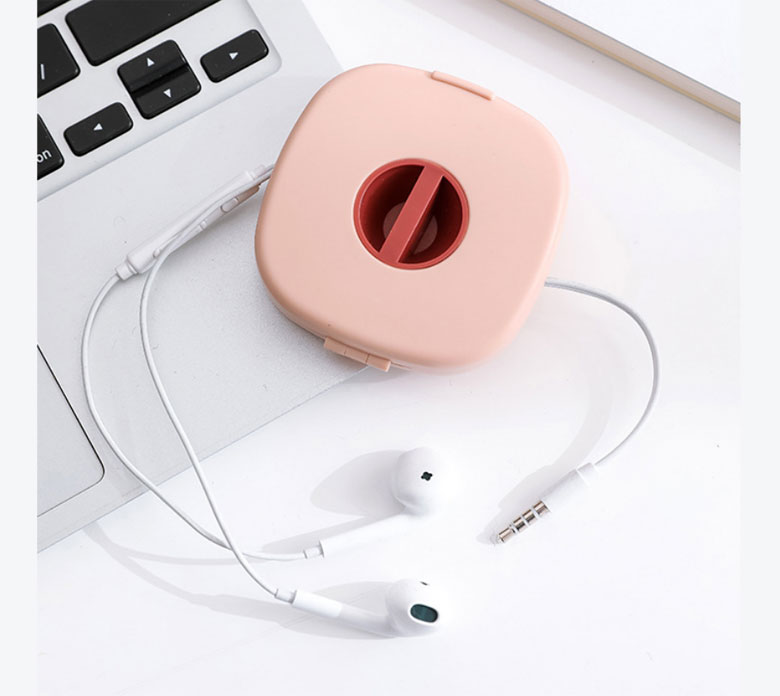 ケーブルホルダー 収納ケース 巻き取り コードリール スマホホルダー