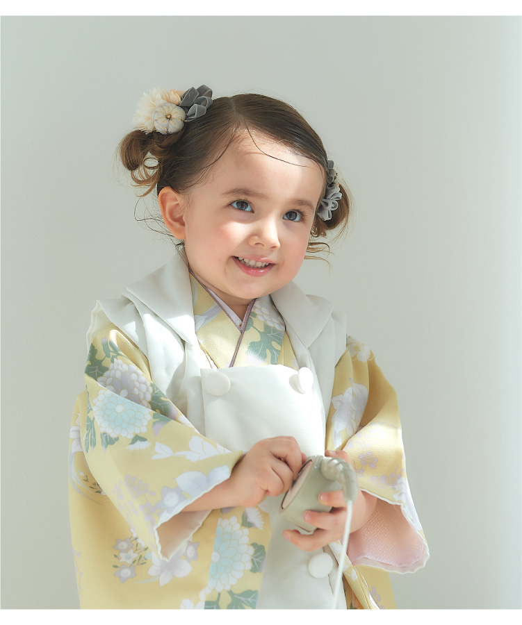 七五三 着物 3歳 被布セット 女の子 KOHARU クリームの着物 白の被布