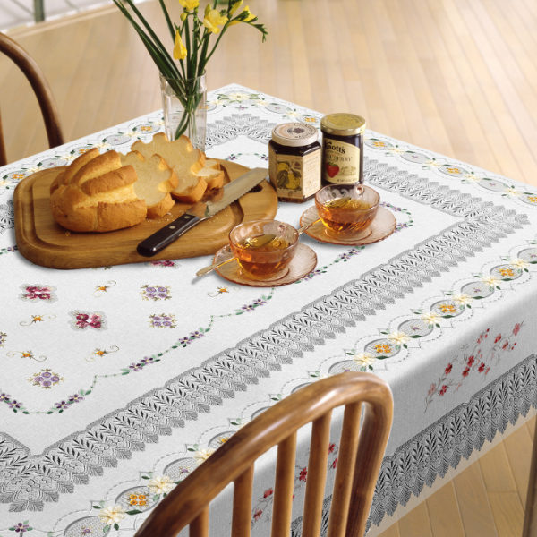 テーブルクロス 135×185cm MGプリントレース セーヌ 樹脂製 日本製