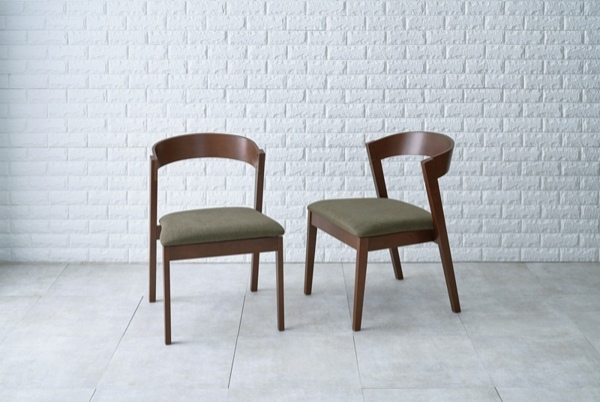 Lutiru 2 木製椅子 ダークブラウン Lutiru 2 木製椅子 ダークブラウン