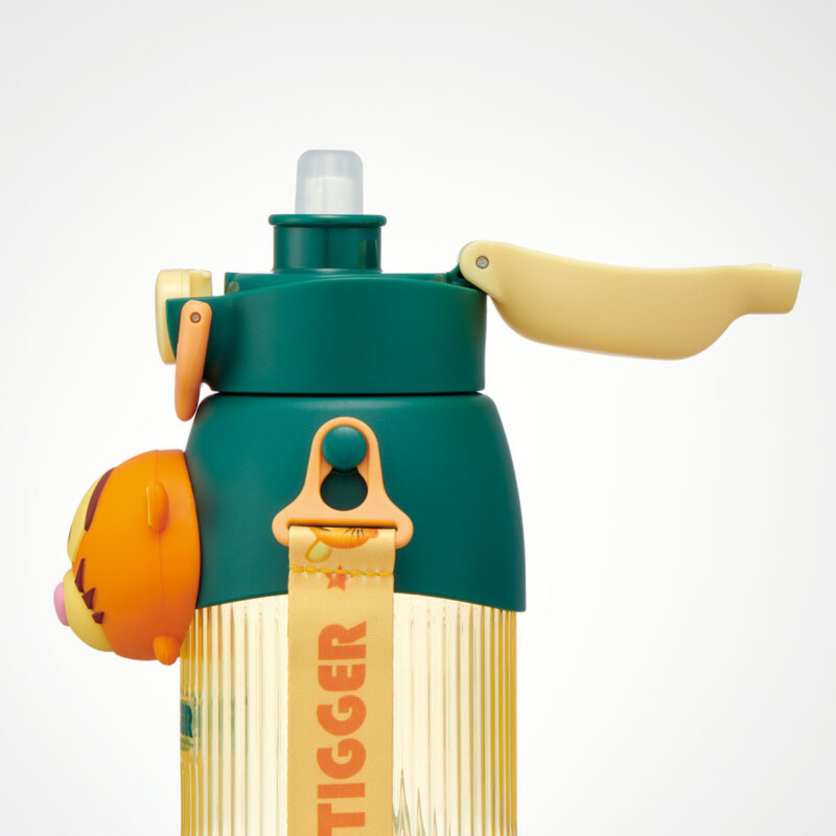 スケーター 水筒 590ml マスコットストローボトル ツムツムティガー