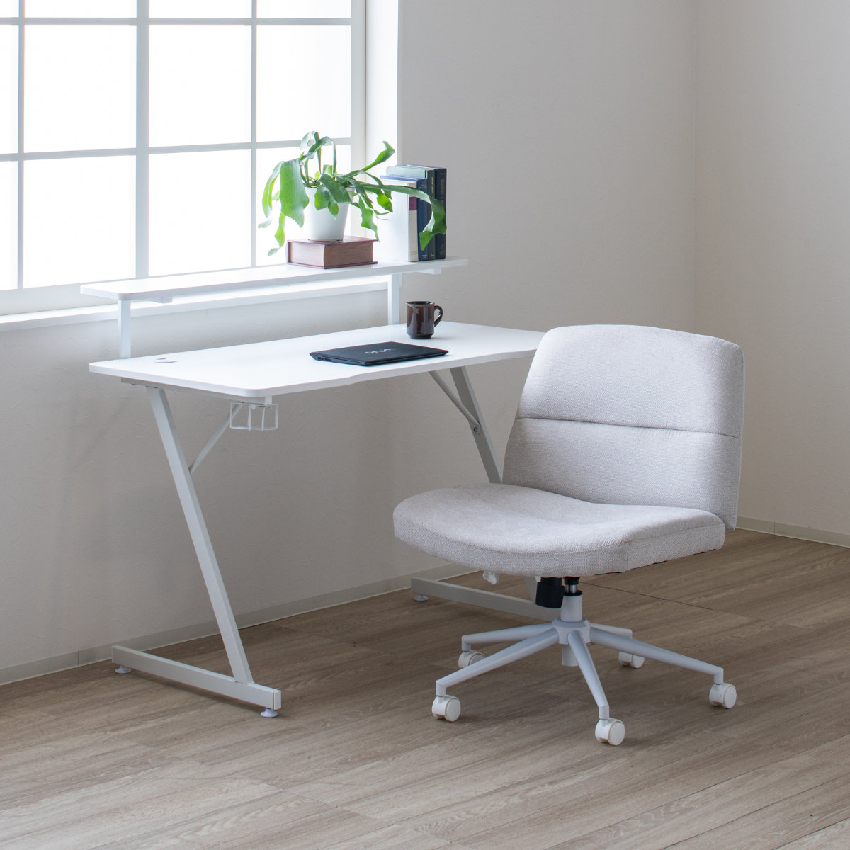 オフィスチェア あぐらがかける 座面ワイド 昇降式 座面高44〜51cm