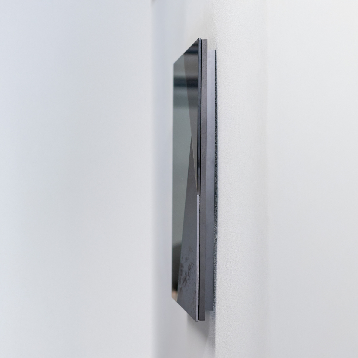 塩川光明堂 ミラー 壁掛け ウォールミラー イージス 45×45cm （ 鏡