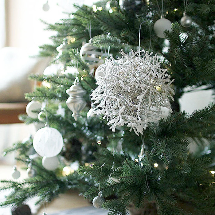クリスマスツリー 飾り オーナメント 3Dフロストスター飾り 20cm 雪 霜