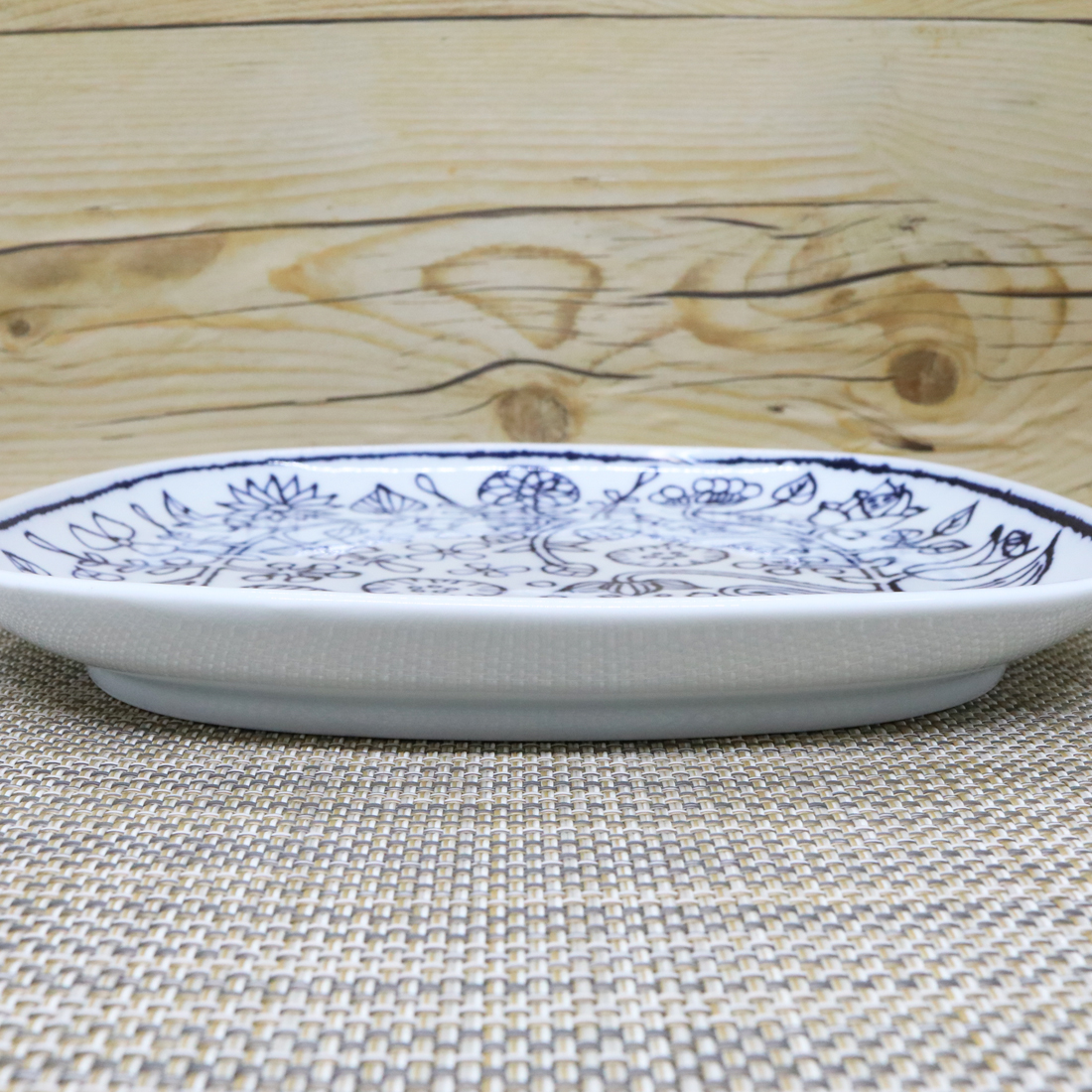 皿 有田焼 波佐見焼 フラワーパレード盛皿（ブルー/ホワイトライン