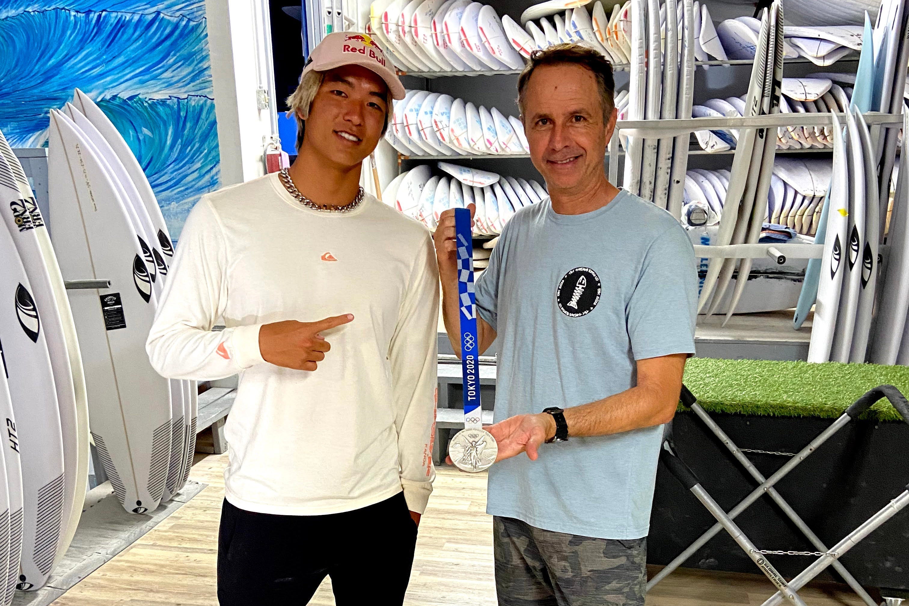 五十嵐カノア ありがとう！感謝を込めて – SHARP EYE JAPAN シャープ