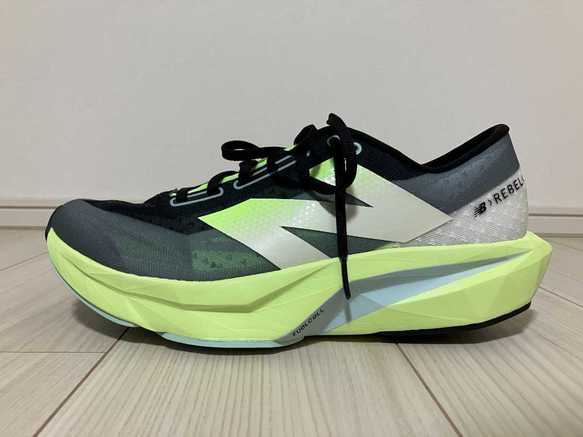 フューエルセルレベルv4 レビュー】安定性とクッション性で中強度の