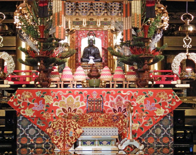 伝灯奉告法要 第二十五代専如門主 – 江別の念仏道場 廣間山眞願寺