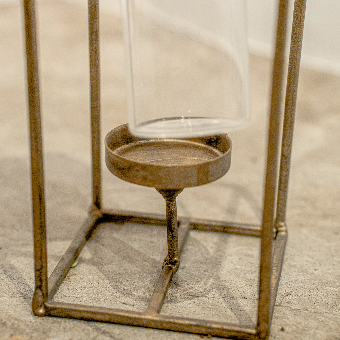 CUBE ｜ 浮遊感のある不思議な枝もの花器