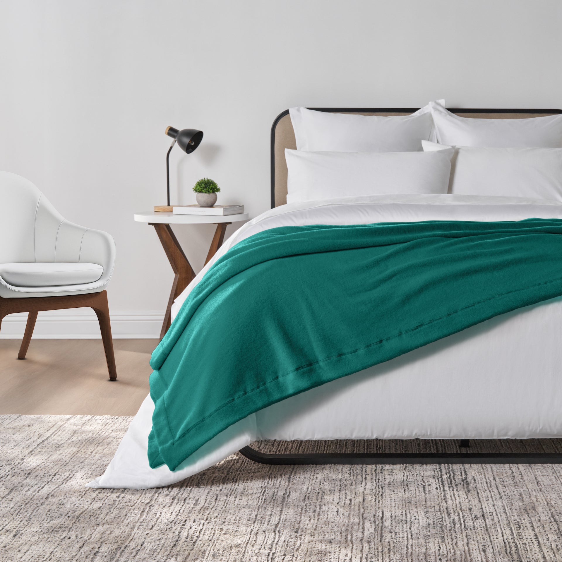 Sobellux Hotel Ultra Soft Premium Fleece Blanket | Green