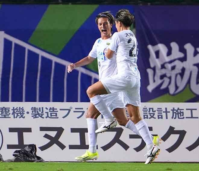 徳島ヴォルティス PHOTO】自ら獲得したPKを冷静に決めたブラウン・ノア