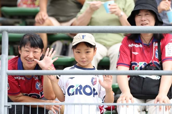 PHOTO】大声援で勝利を掴み取ったファジアーノ岡山サポーター