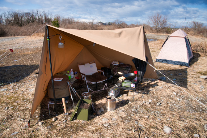 ソロキャンプに良し!! GOGlampingのTC正方形タープ2.95m×2.95mの紹介