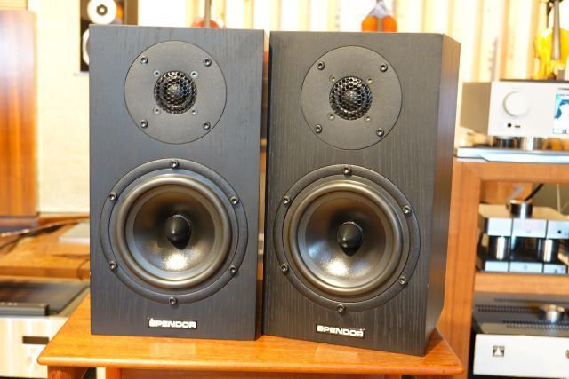 SPENDOR A1 QUADRAL SIGNUM 20: オーディオショップ店長の日記