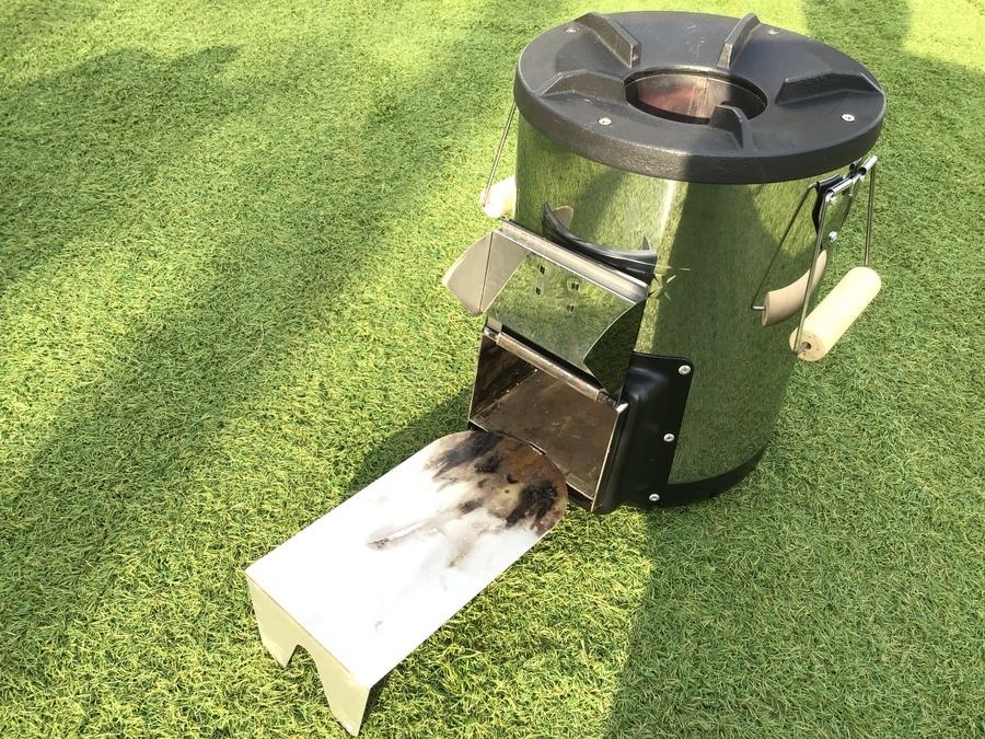 Petromax(ペトロマックス)のロケットストーブ rf33 専用ケース付きです