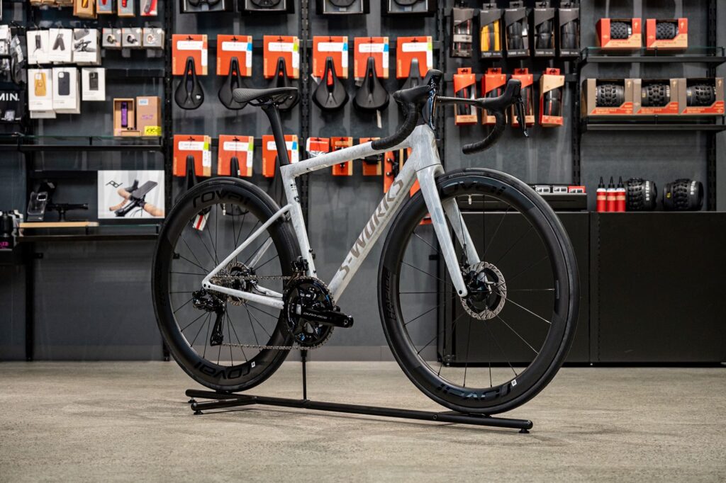 S-Works Tarmac SL8 , Tarmac SL8 PRO完成車にPower Mirrorが付属