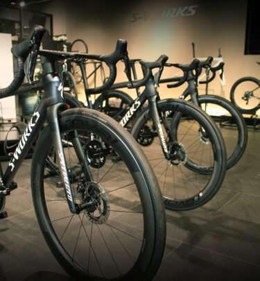 再入荷！】 ROVAL 321 DISCホイール | スペシャライズド 幕張