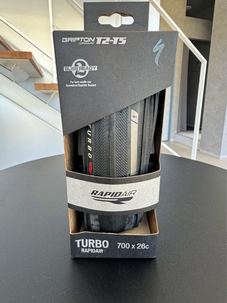 高性能な旧型ロードタイヤがお買い得です！ | スペシャライズド 三重