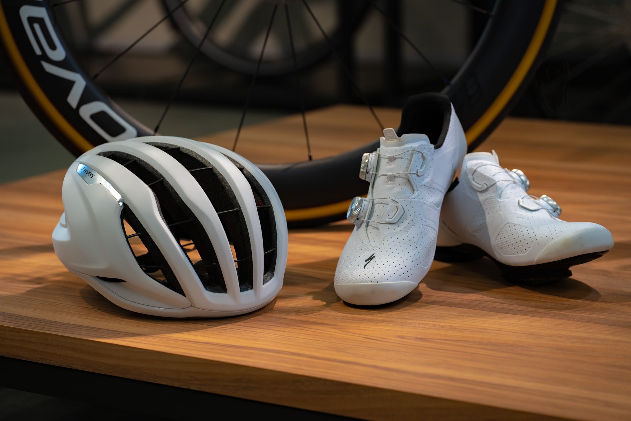 第8世代のS-Worksロードシューズ S-Works TORCH ロードシューズを使っ