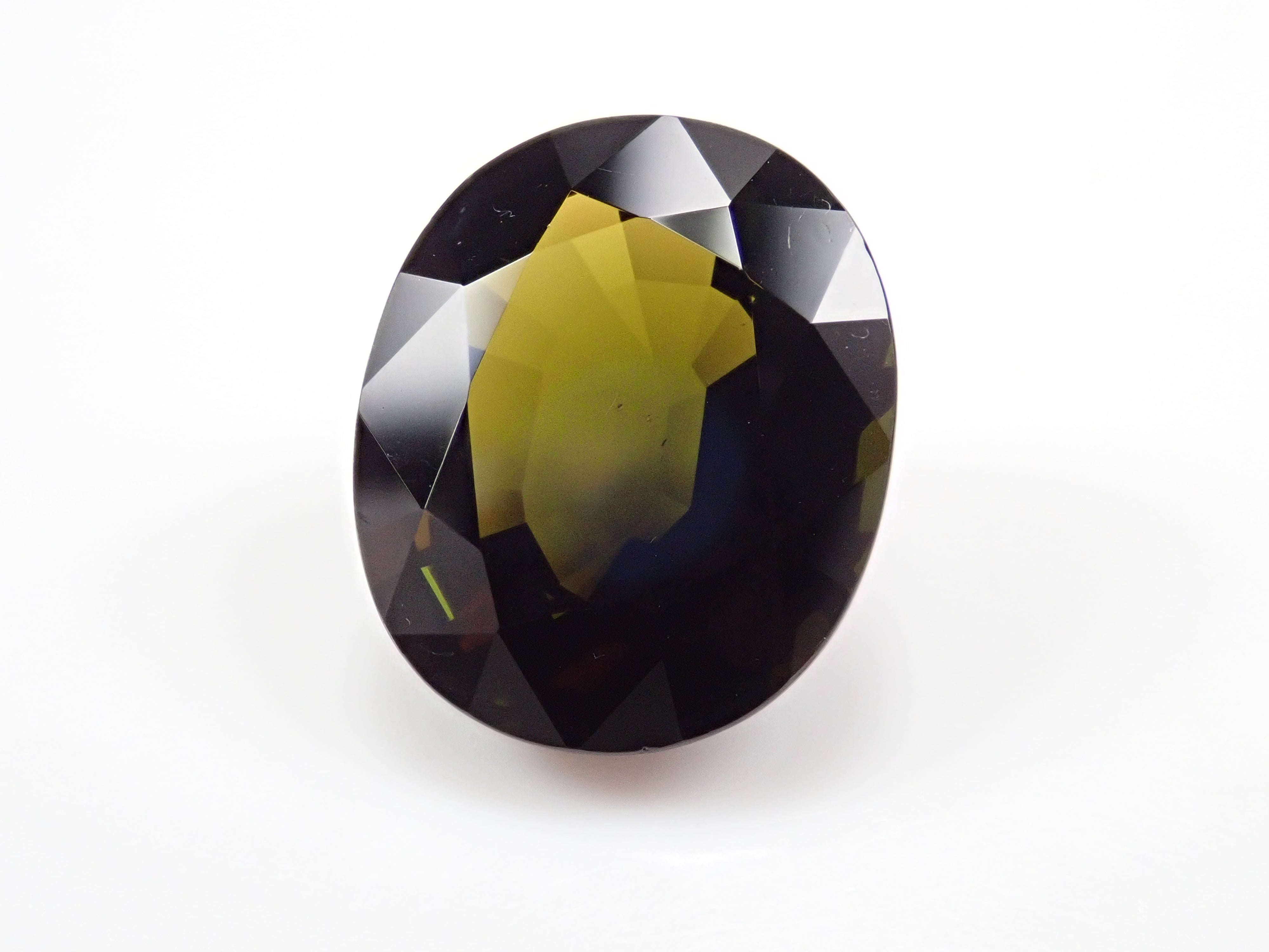 タンザニア産カラーチェンジクロムトルマリン 13.194ctルース 中宝鑑