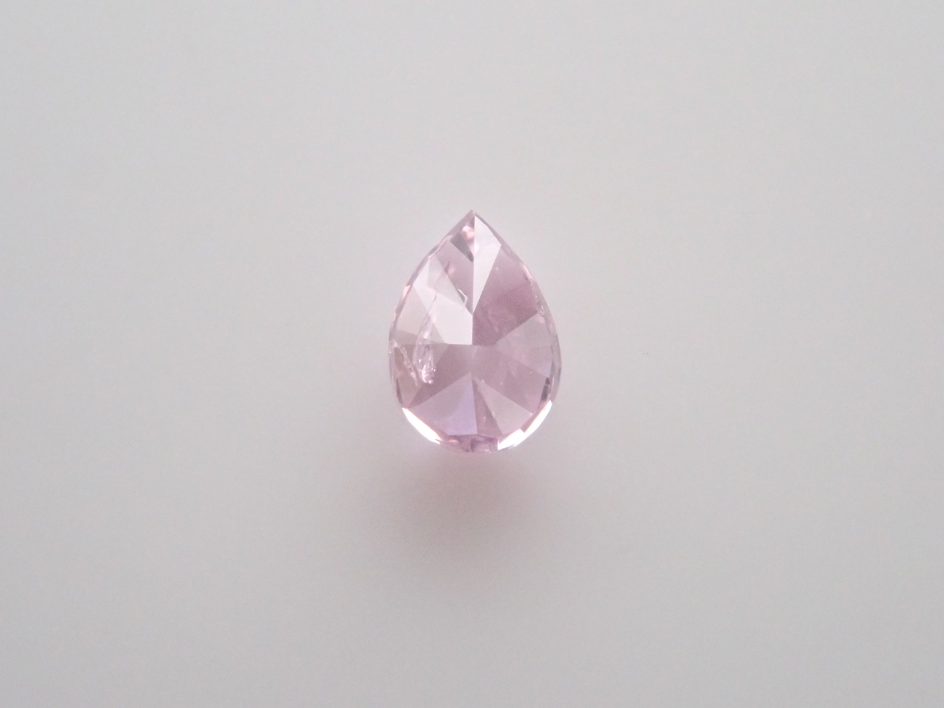 パープルダイヤモンド 0.070ctルース(FANCY VIVID PINK PURPLE, I-1)