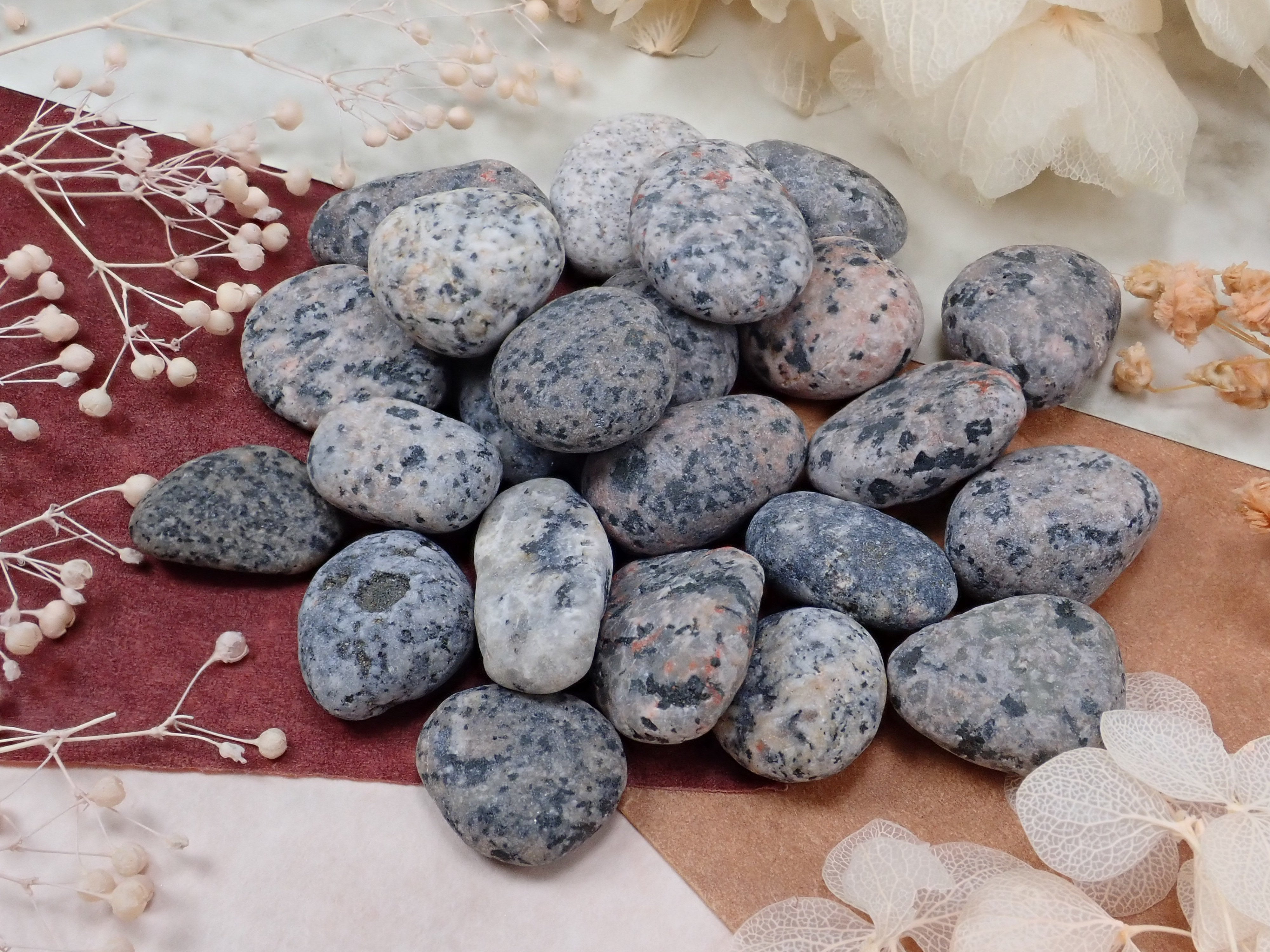 ユーパーライト 1石 約10ct（アメリカ・ミシガン州）