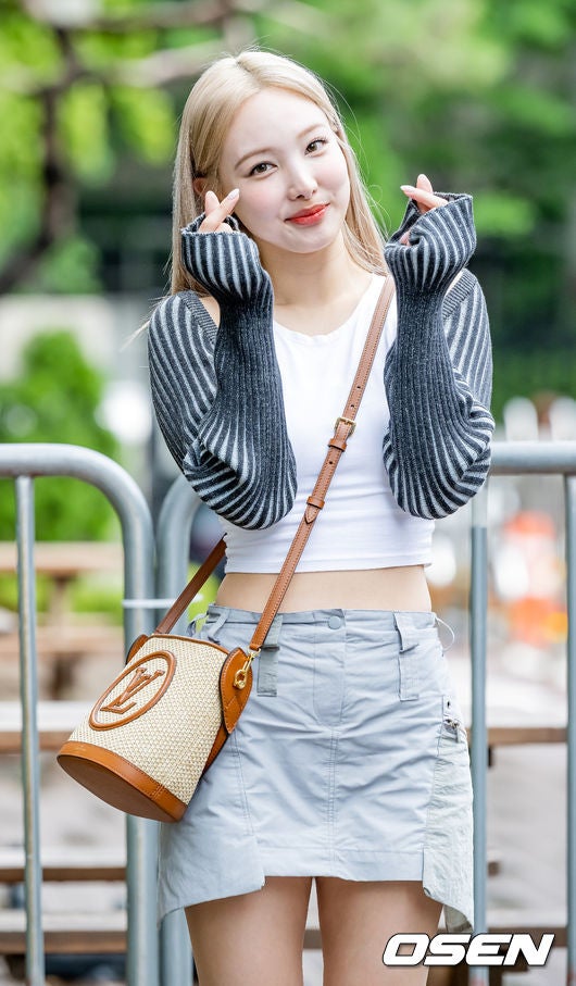 220701 TWICE ナヨン『MUSIC BANK』サノク 出勤 【高画質画像】 | K