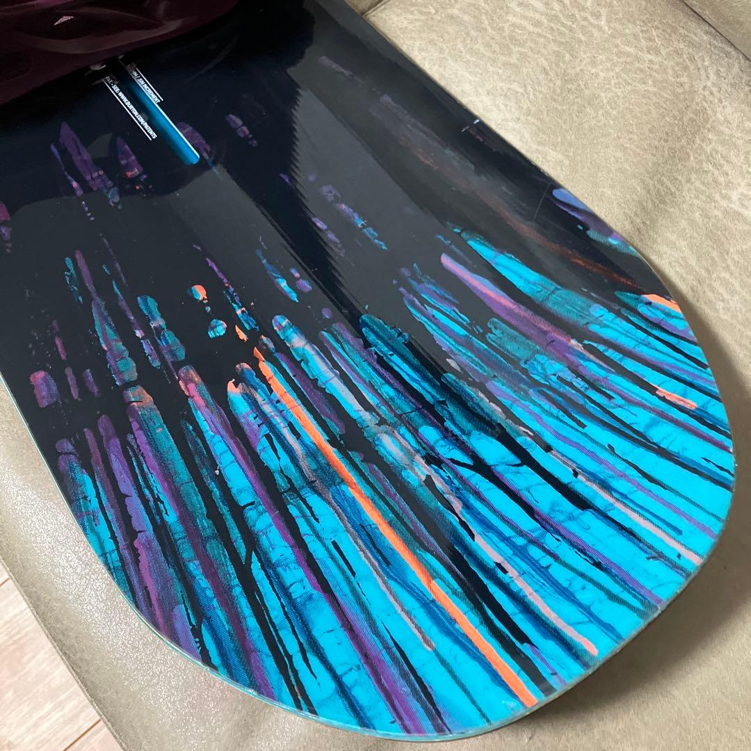 BURTON DEJAVU 141 × BURTON Escapade M BURTON M