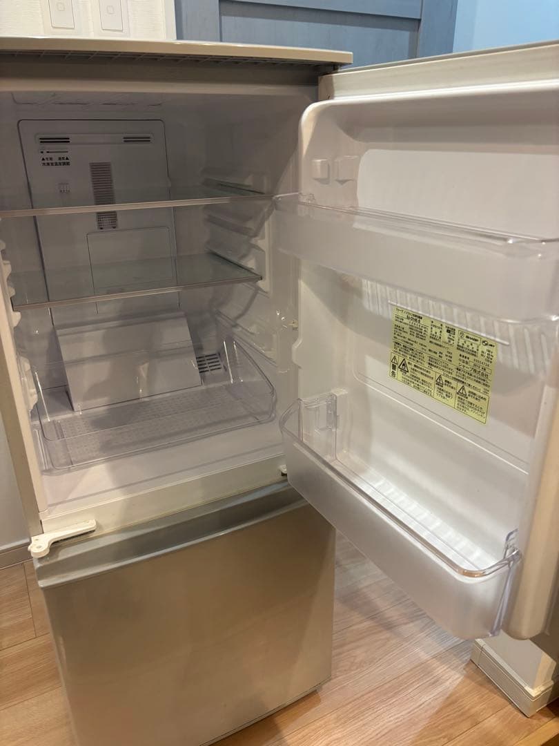 送料・設置無料！SHARP 2ドア 冷蔵庫 SJ-D14E-S 2019年製 - メルカリ