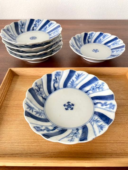 【松竹梅 五弁花】★中皿６枚揃★ 染付 渦福 角福 藍柿 骨董 アンティーク 希少 古伊万里 柿右衛門 藍柿 渦福角福 染付松竹梅唐草紋様 大皿 鑑賞