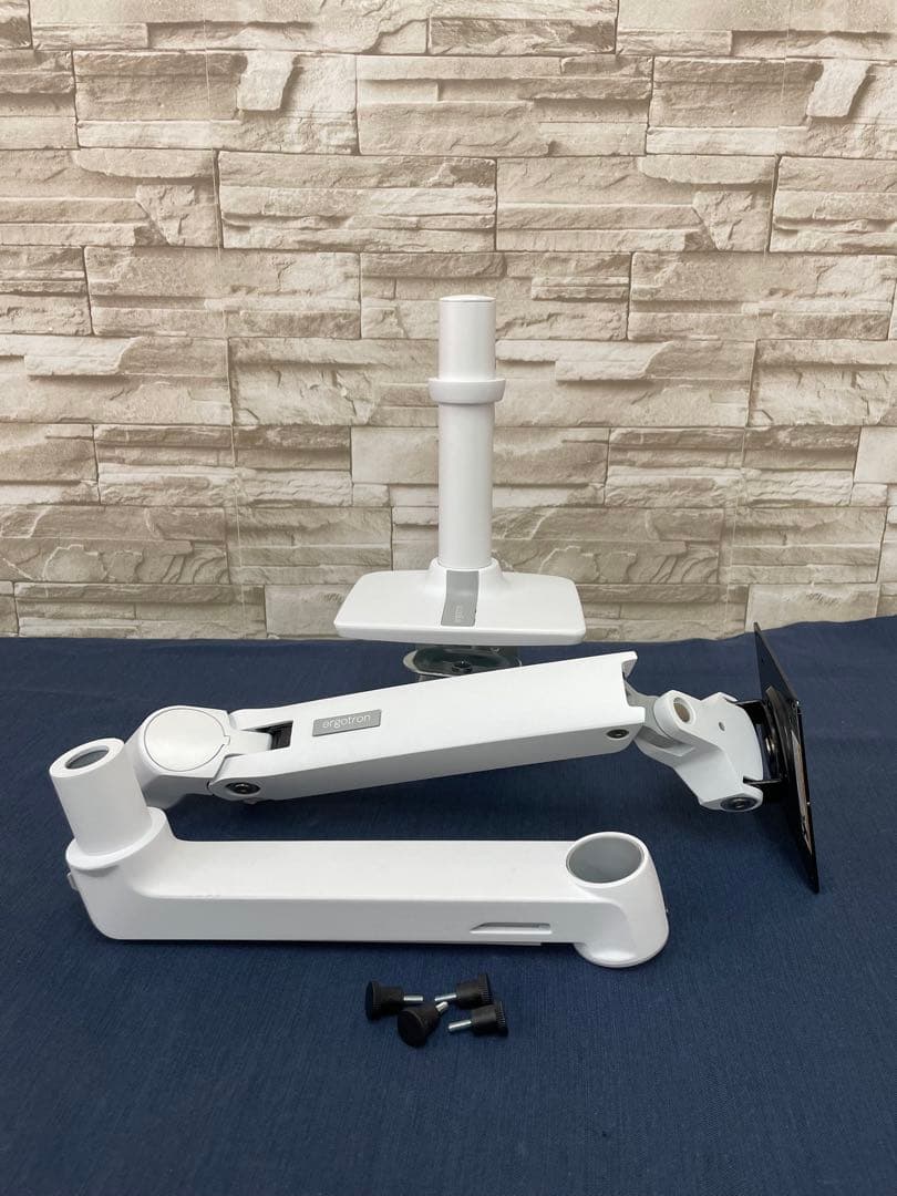 エルゴトロン　モニターアーム 45-490-216 ホワイト Amazon.co.jp: ERGOTRON エルゴトロン LX モニターアーム デスク