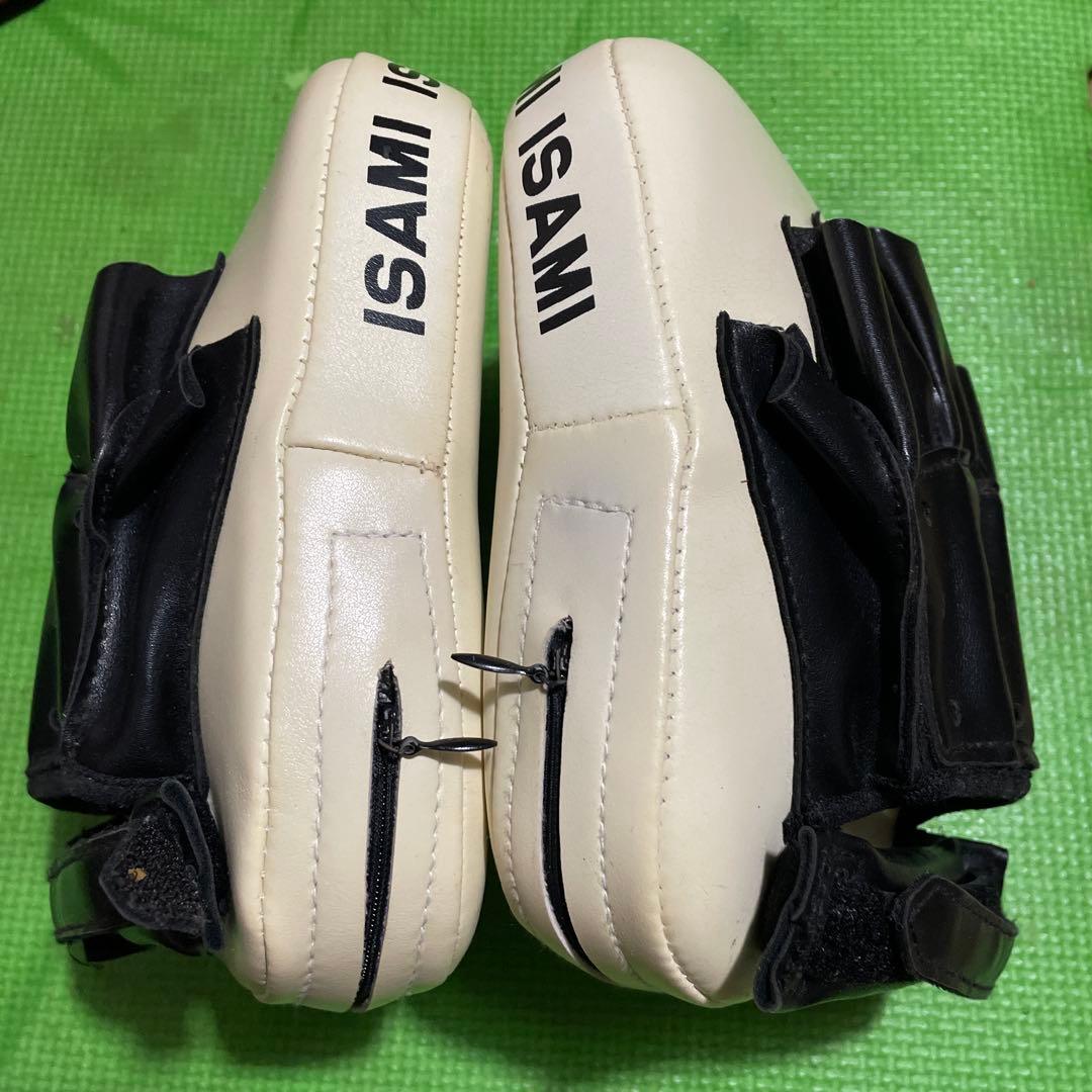 最終価格 windy本革キックミットL、イサミパンチングミット - メルカリ