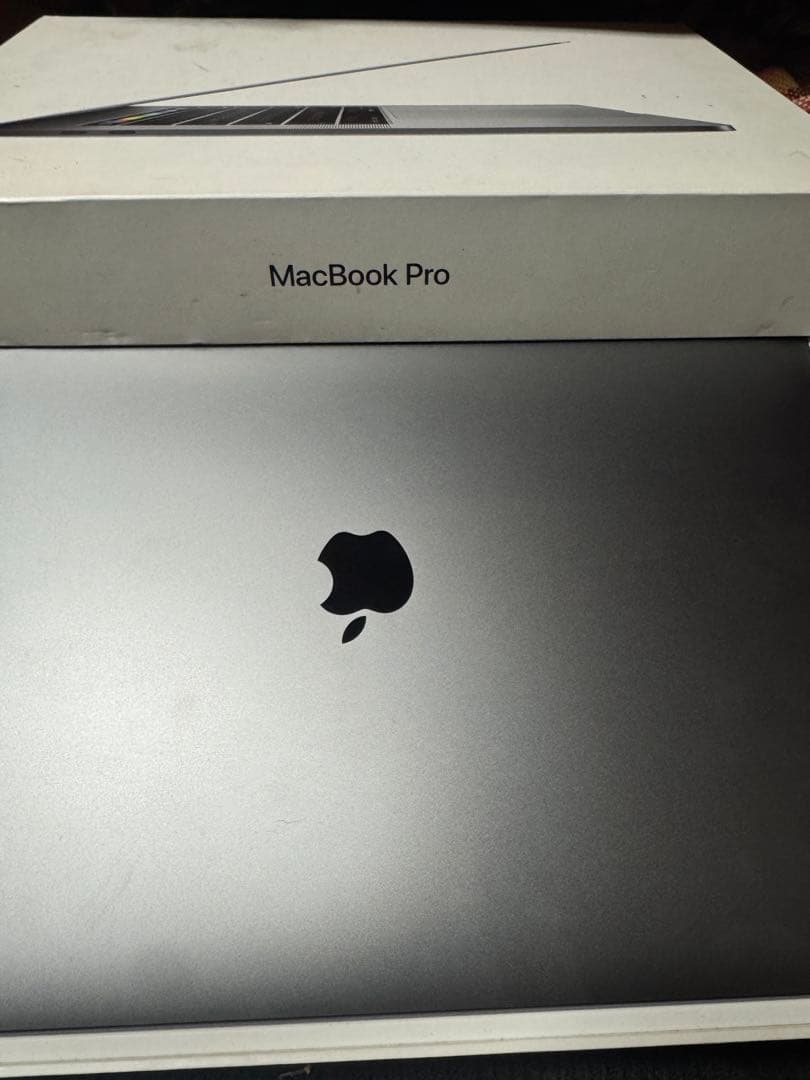 MacBook Pro 15.4インチ スペースグレー 2018 Apple MacBook Pro 15.4