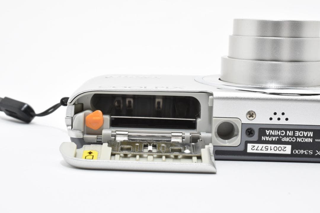 《 美品 》　ニコン　Nikon COOLPIX S3400 シルバー　動作OK