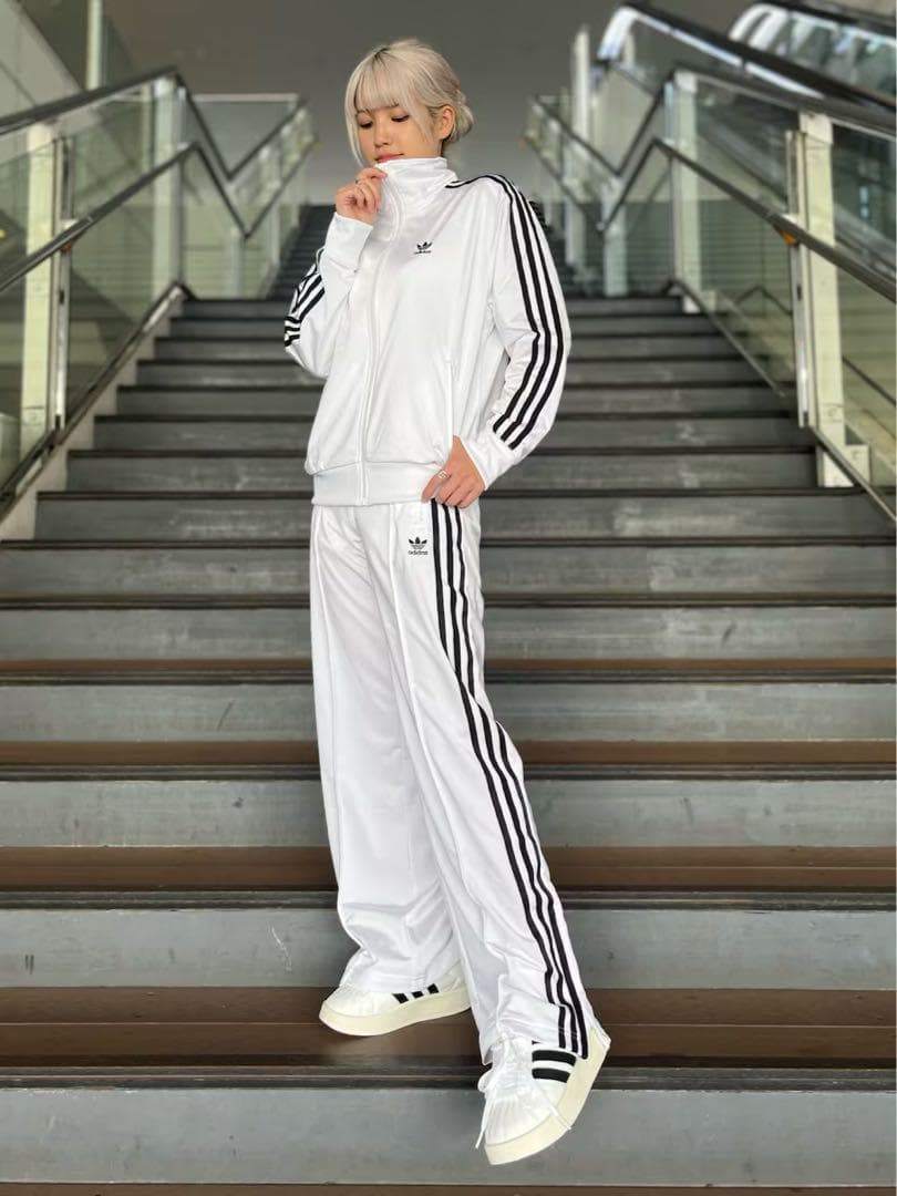 新品 アディダスオリジナルス ファイヤーバード ルーズ トラックパンツ