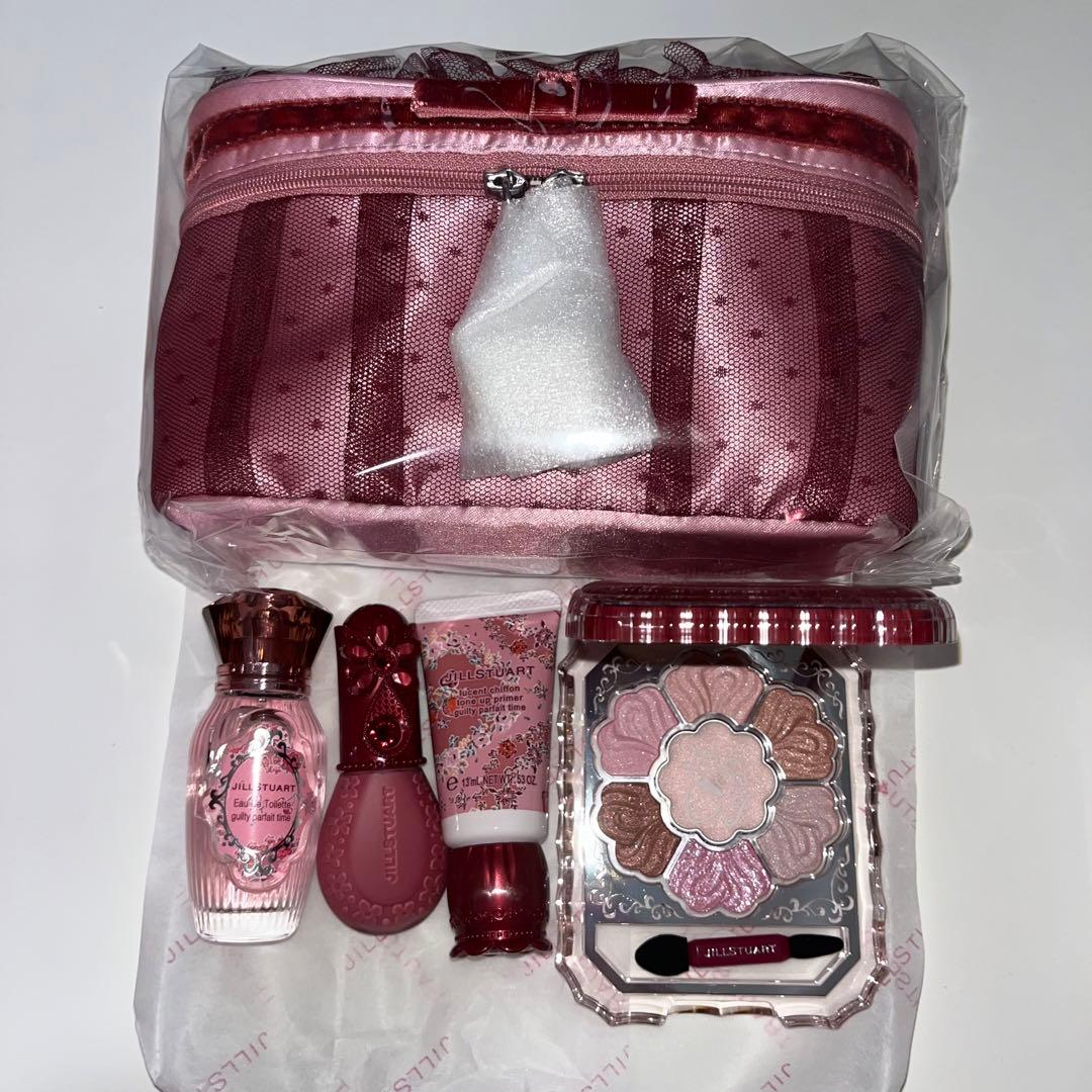 JILLSTUART クリスマスコフレ　ギルティパフェタイム　限定　5点セット ジルスチュアート×クリスマスコフレ2024】ギルティなパフェがテーマの