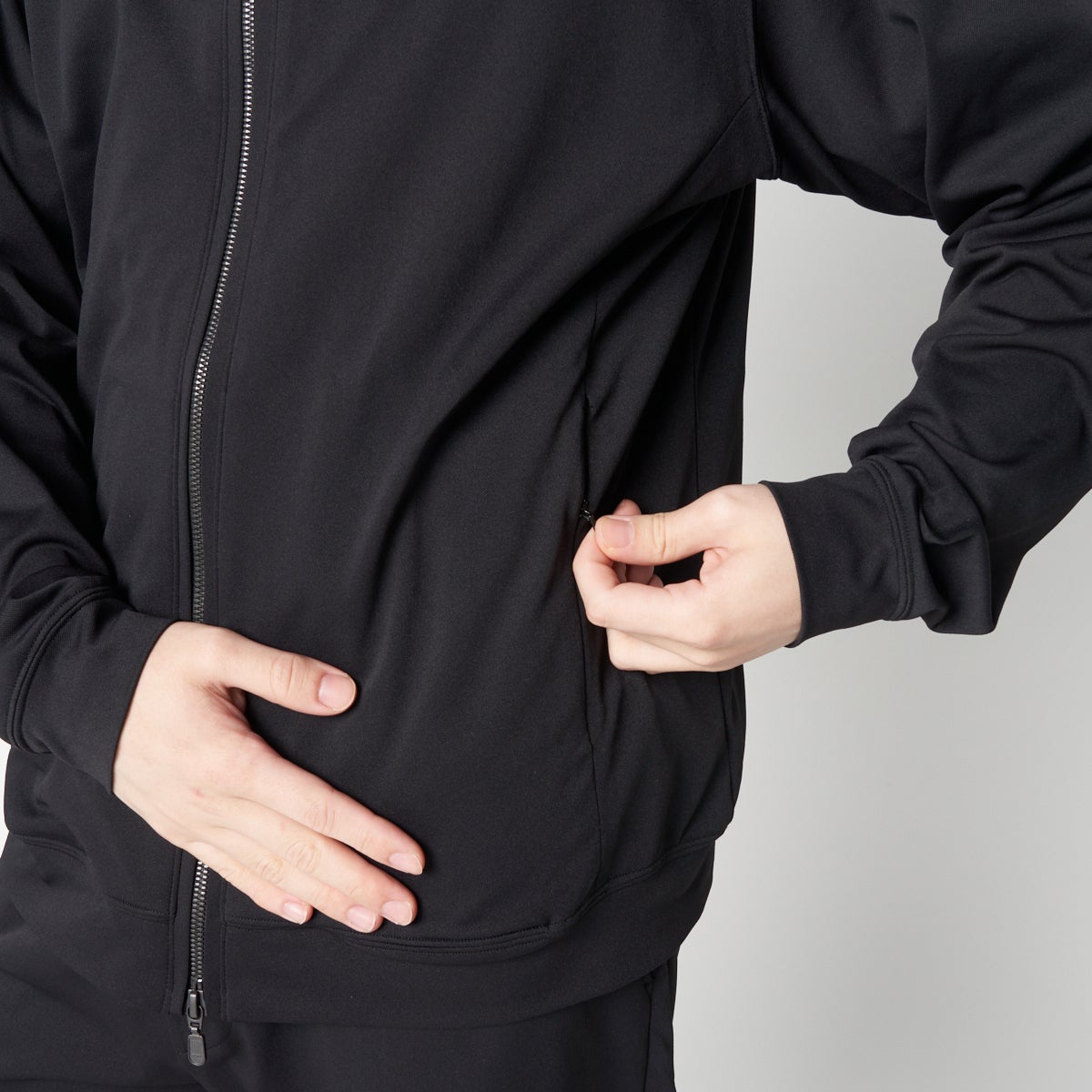 JAXA・東レ共同開発宇宙技術搭載｜服、もう全部これでいい｜WWS×ムーン